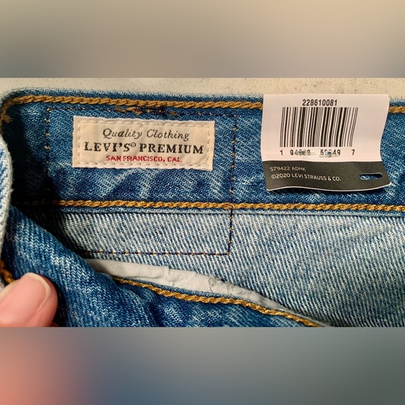 Levi's Women's Premium Wedgie  High Rise Jeans NWT - 26 - Picture 13 of 14